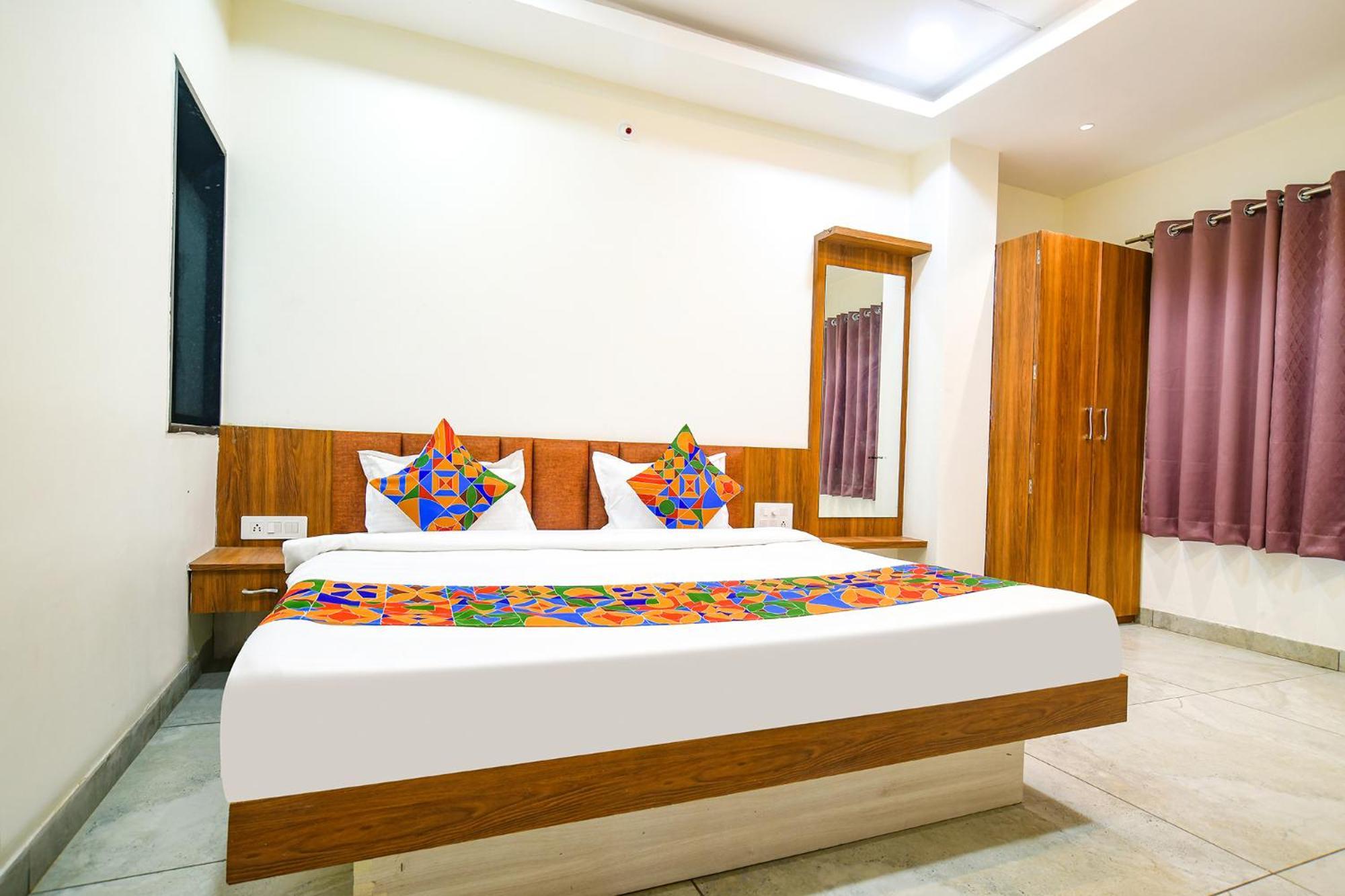 Fabhotel Shree Nakoda Paradise Удджайн Экстерьер фото