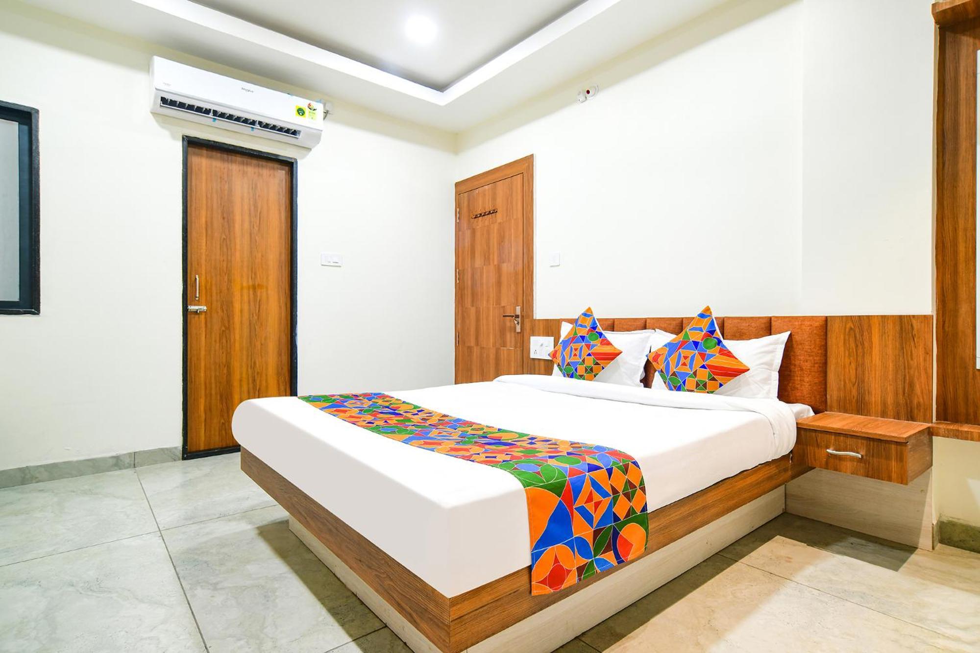 Fabhotel Shree Nakoda Paradise Удджайн Экстерьер фото